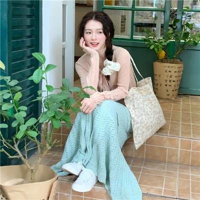《爱丽丝漫游仙境记》封面
